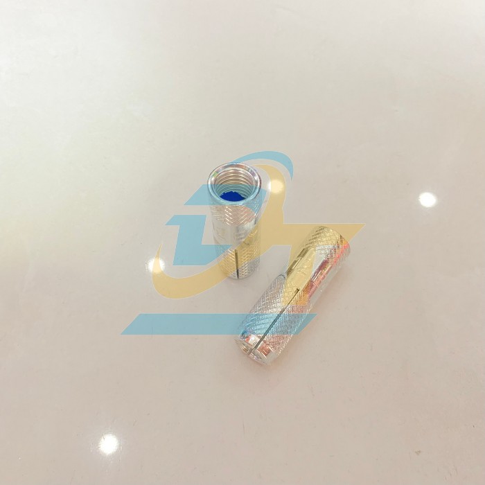 Tắc kê đạn M12