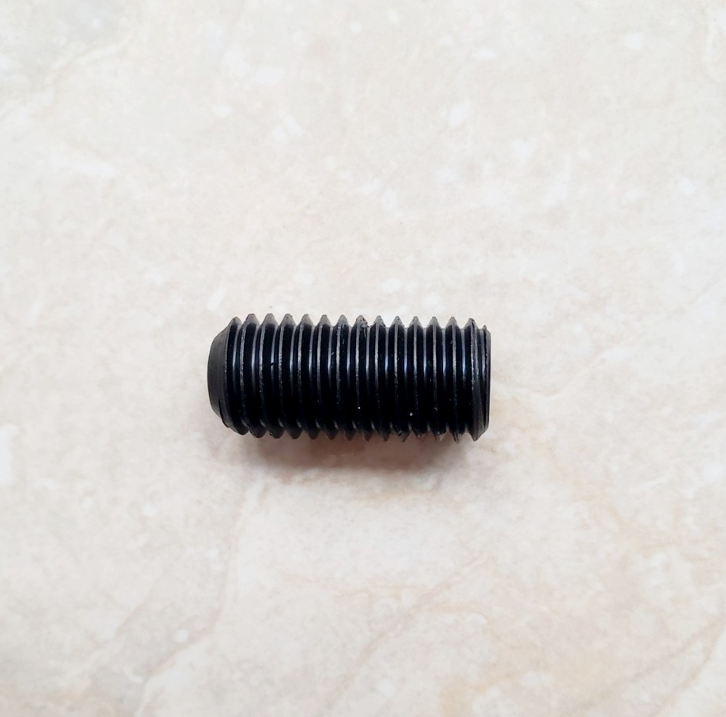 Lục giác âm thép đen (Ốc chí) M14x30