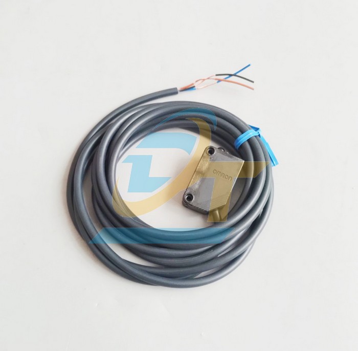 Cảm biến quang Omron E3Z-D81 2M