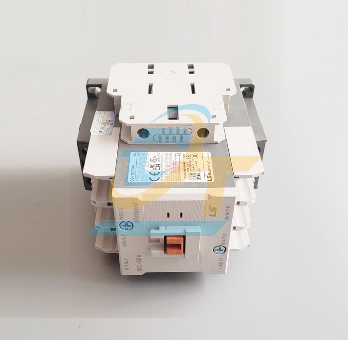 Khởi động từ 3P 65A 220V LS MC-65A (2a2b)