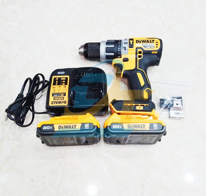 Máy khoan dùng pin 18V Dewalt DCD796D2 (Kèm 2 pin 2.0Ah + 1 Sạc)