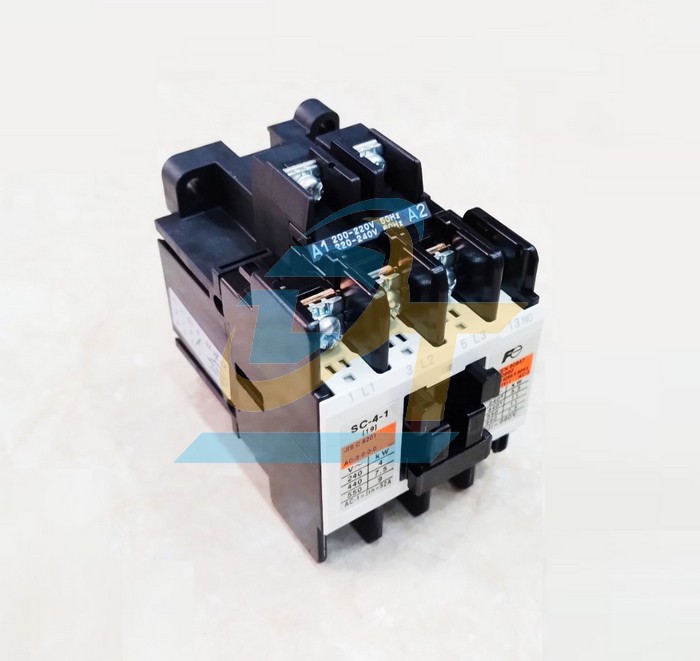 Khởi động từ 3P 22A 220V Fuji SC-4-1