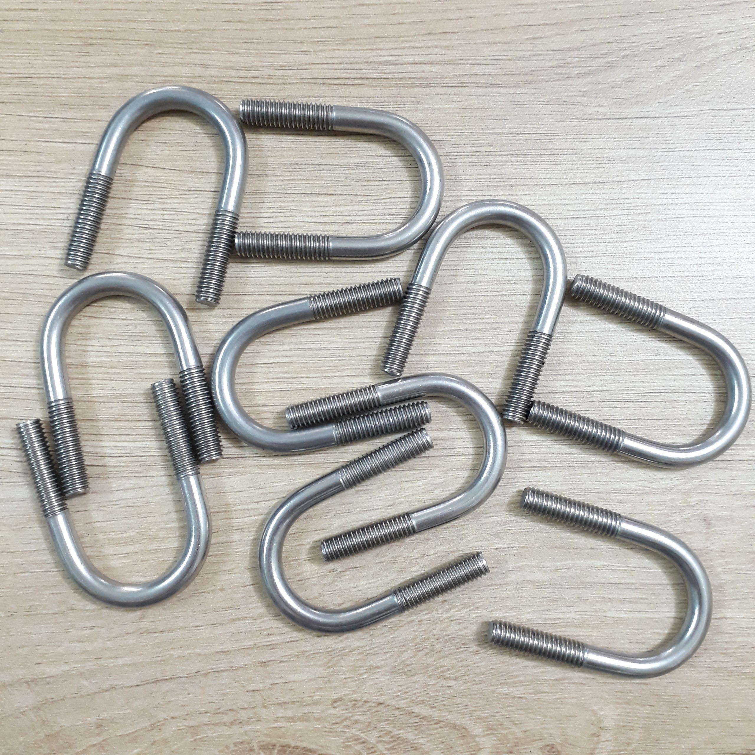 Cùm chữ U inox 304 6x21  VietNam | Giá rẻ nhất - Công Ty TNHH Thương Mại Dịch Vụ Đạt Tâm