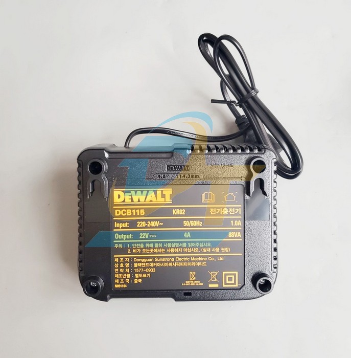 Bộ máy khoan vặn vít dùng pin 18V (5Ah) Dewalt DCD996-KR DCD996-KR DEWALT | Giá rẻ nhất - Công Ty TNHH Thương Mại Dịch Vụ Đạt Tâm