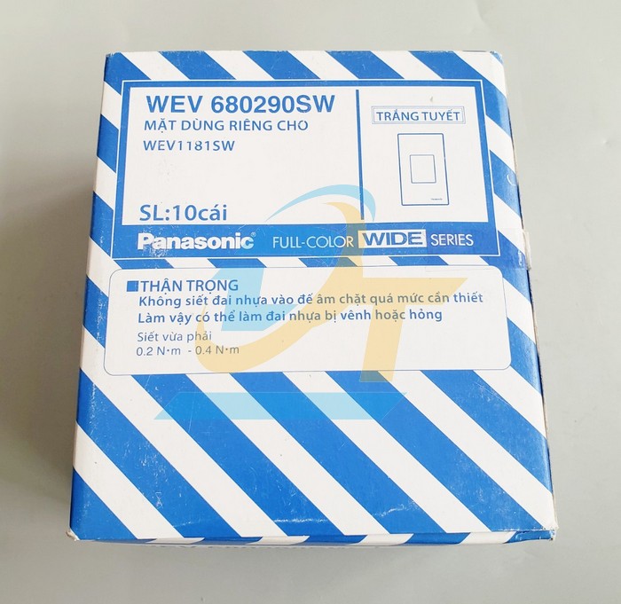 Mặt dùng riêng cho ổ đơn 3 chấu Wide Series Panasonic WEV680290SW WEV680290SW Panasonic | Giá rẻ nhất - Công Ty TNHH Thương Mại Dịch Vụ Đạt Tâm