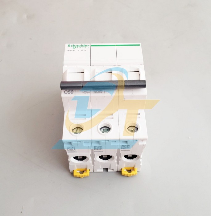 Cầu dao tự động MCB Acti9 3P 50A 6kA Schneider A9K24350 A9K24350 SCHNEIDER | Giá rẻ nhất - Công Ty TNHH Thương Mại Dịch Vụ Đạt Tâm