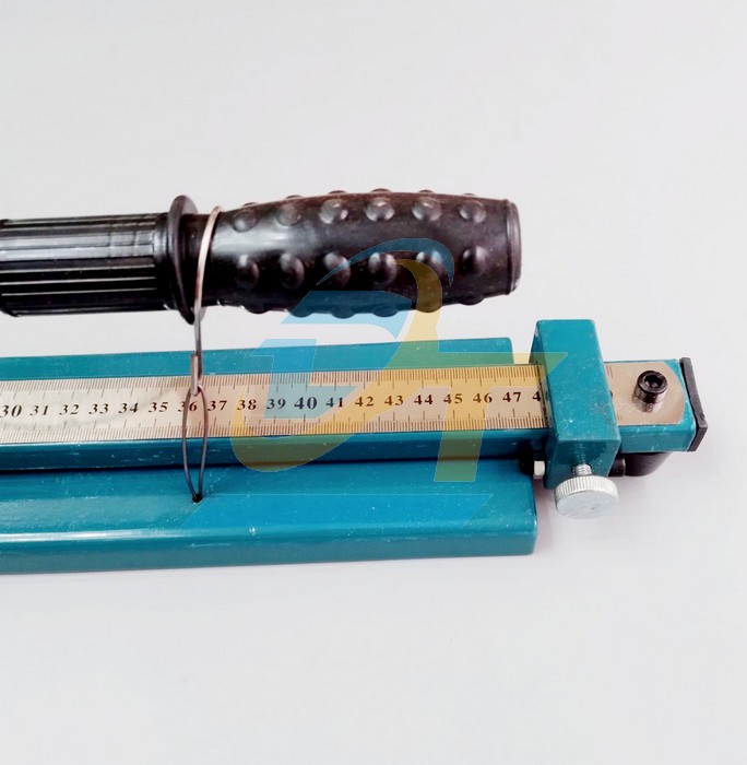 Dụng cụ cắt thanh ray (Nhôm - sắt) để bàn 2 rãnh DC-35 China | Giá rẻ nhất - Công Ty TNHH Thương Mại Dịch Vụ Đạt Tâm