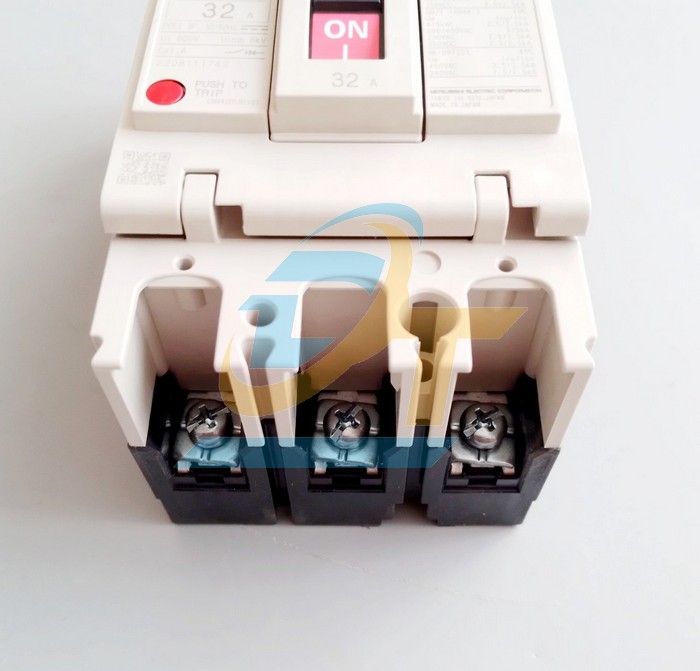 Cầu dao điện MCCB (khối) Mitsubishi NF63-CV 3P 32A 5kA  MITSUBISHI | Giá rẻ nhất - Công Ty TNHH Thương Mại Dịch Vụ Đạt Tâm