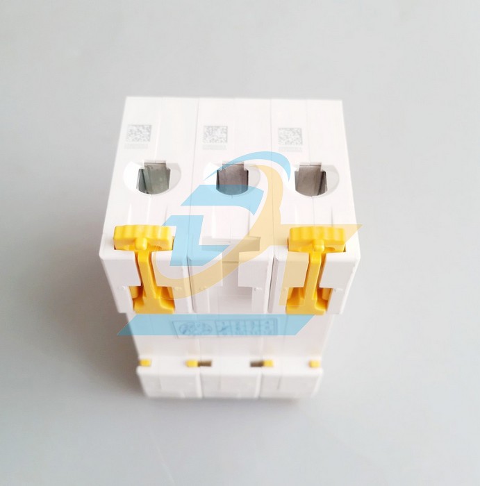 Cầu dao tự động MCB Acti9 3P 16A 6kA Schneider A9K24316 A9K24316 SCHNEIDER | Giá rẻ nhất - Công Ty TNHH Thương Mại Dịch Vụ Đạt Tâm