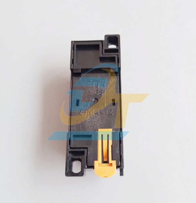 Đế Relay 8 chân cho relay LY2 Omron PTFZ-08-E PTFZ-08-E Omron | Giá rẻ nhất - Công Ty TNHH Thương Mại Dịch Vụ Đạt Tâm