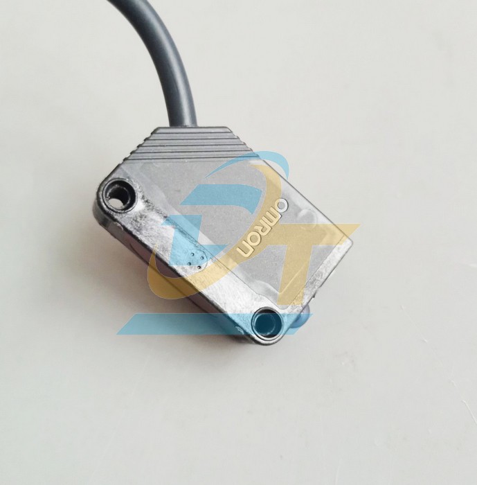 Cảm biến quang Omron E3Z-D81 2M E3Z-D8 Omron | Giá rẻ nhất - Công Ty TNHH Thương Mại Dịch Vụ Đạt Tâm
