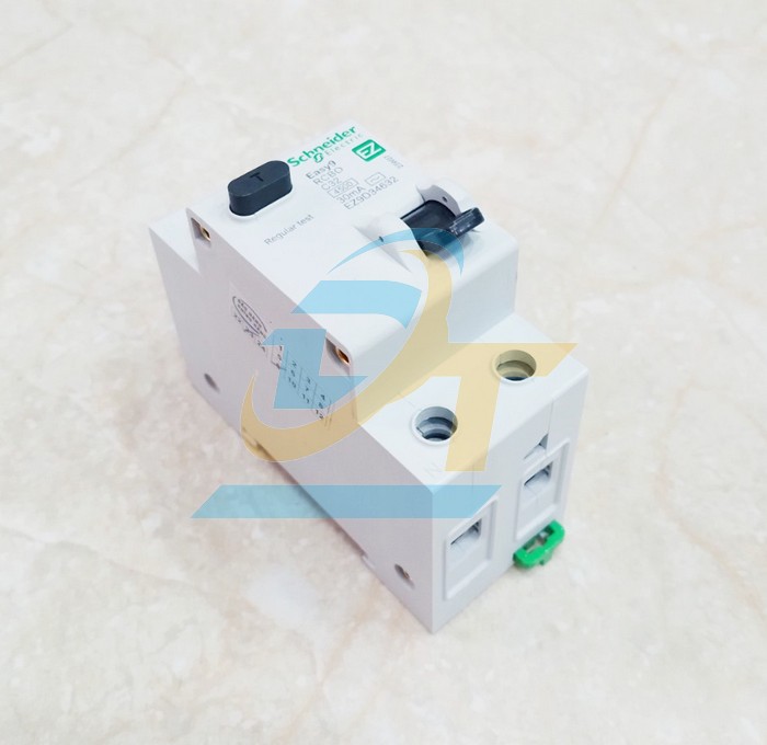 Cầu dao chống giật RCBO Easy9 (1P+N) 32A 30mA 230V Schneider EZ9D34632  SCHNEIDER | Giá rẻ nhất - Công Ty TNHH Thương Mại Dịch Vụ Đạt Tâm