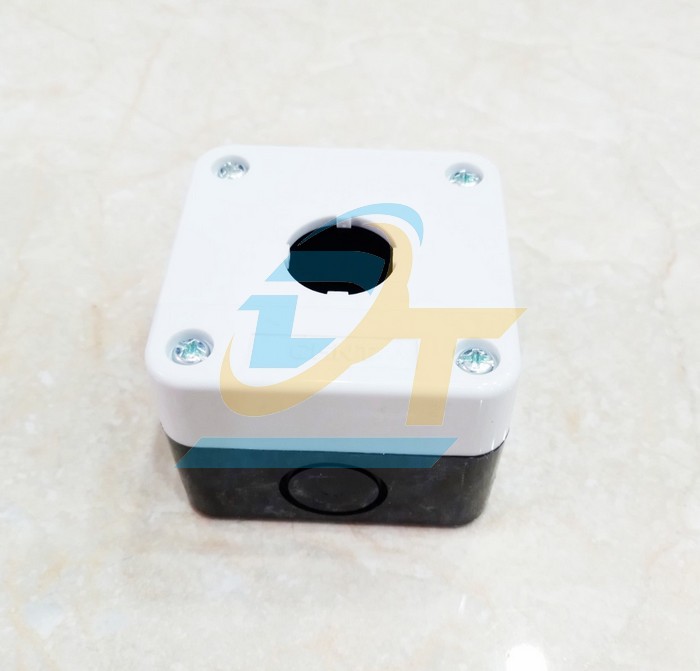 Hộp nút nhấn 1 lỗ 70x70x52mm phi 22 Chint NP2-B01  CHINT | Giá rẻ nhất - Công Ty TNHH Thương Mại Dịch Vụ Đạt Tâm