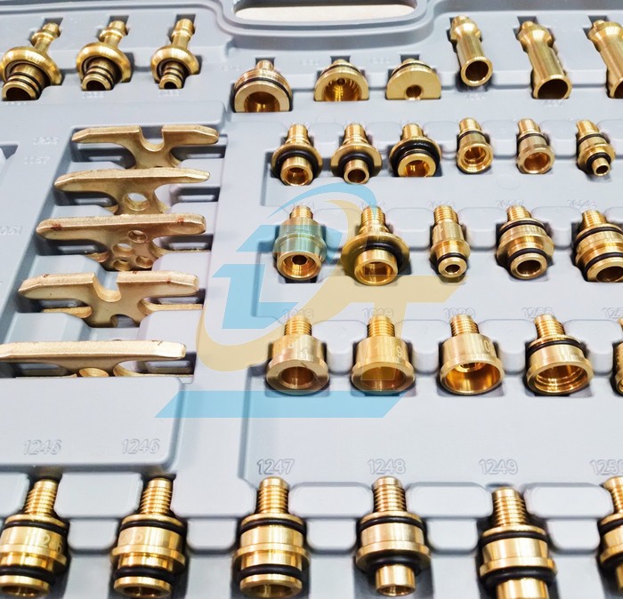Bộ dụng cụ thử kín hệ thống điều hòa ô tô 114 chi tiết bằng đồng  China | Giá rẻ nhất - Công Ty TNHH Thương Mại Dịch Vụ Đạt Tâm