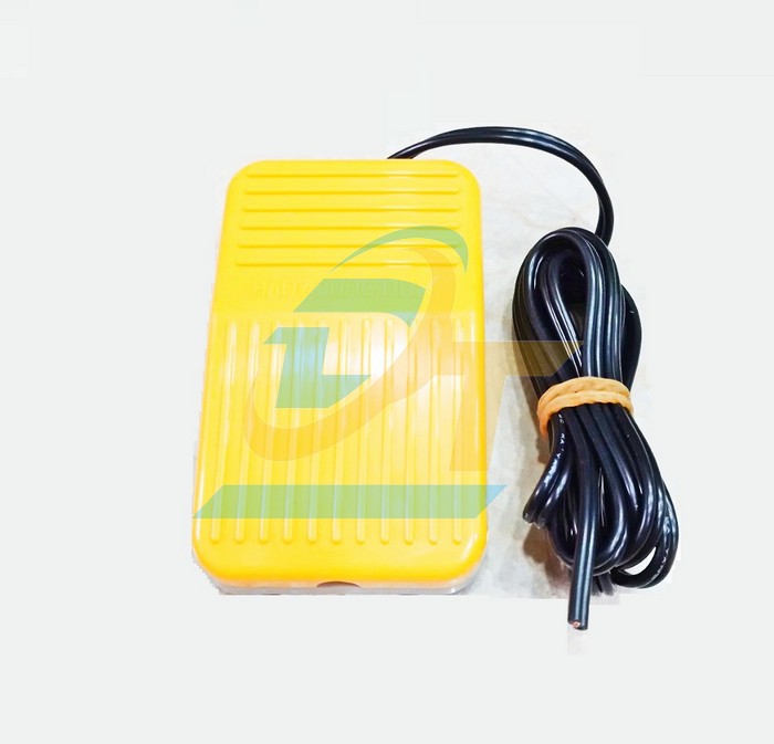 Công tắc bàn đạp 10A 250V Hanyoung HY-101  Hanyoung | Giá rẻ nhất - Công Ty TNHH Thương Mại Dịch Vụ Đạt Tâm